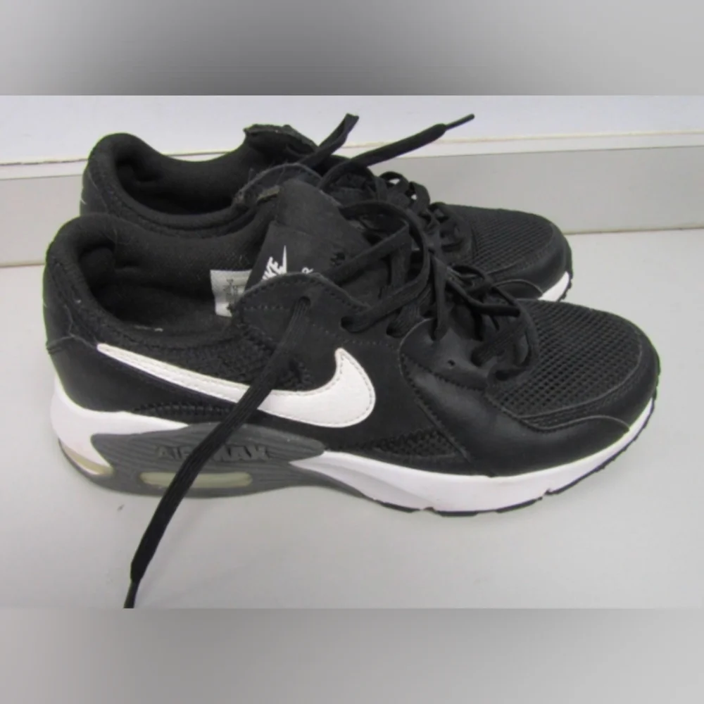 Nike Air Max Excee Sneakers Wmn's Size 7M Like New - Picture 6 of 8